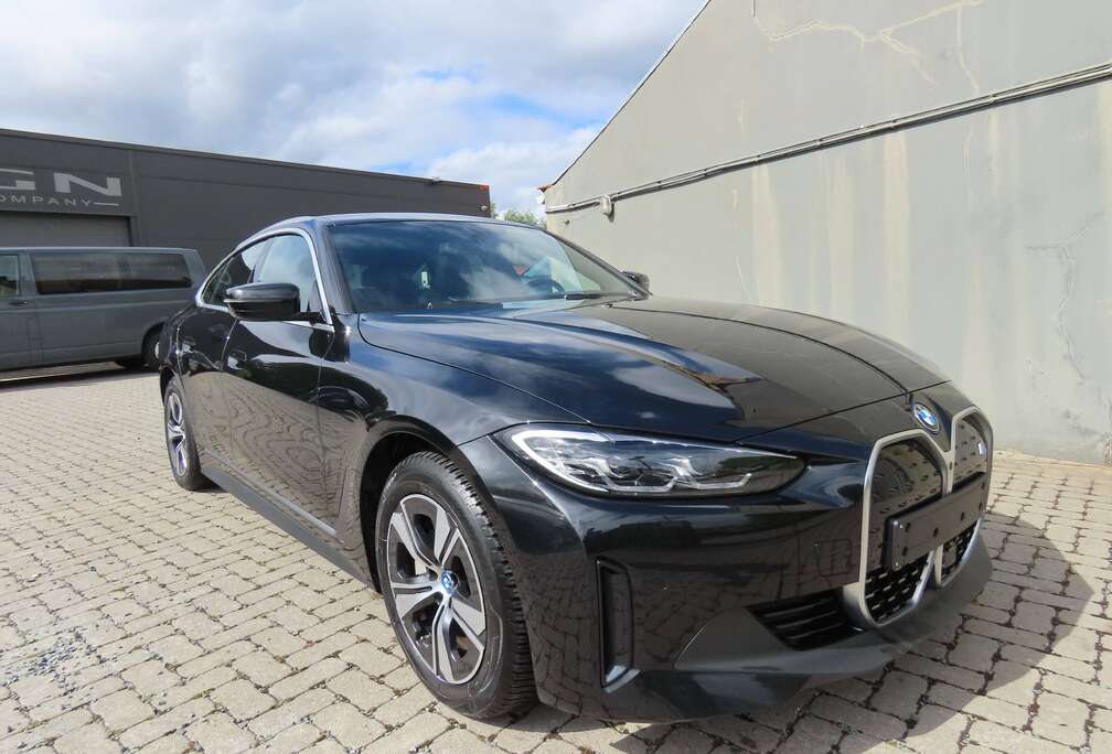 BMW i4 Gran Coupe 83.9 kWh eDrive40