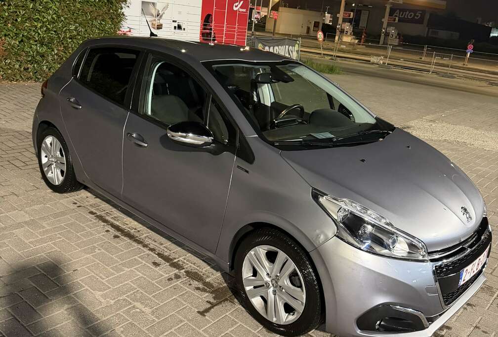 Peugeot 1.2 PureTech 82ch BVM5 Allure
