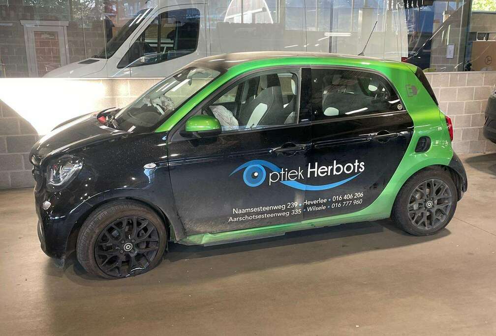Smart Forfour 17.6 kWh Electric drive Passion