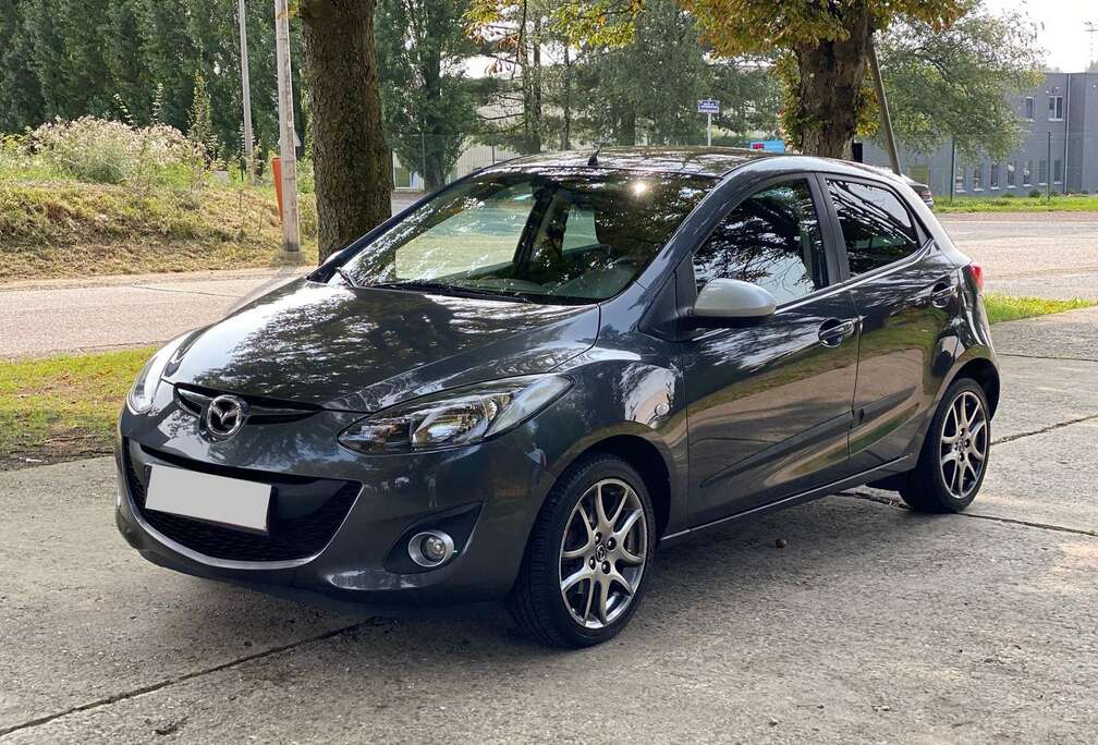 Mazda 1.3i Sport Navigator **48000km** 1er propriétaire