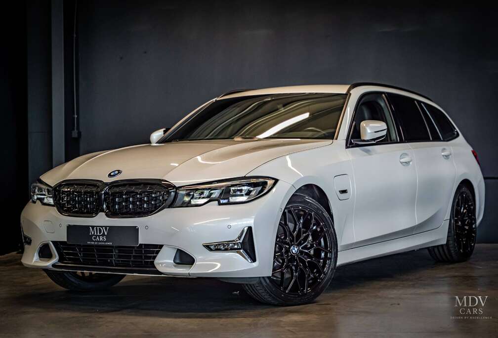 BMW 320E-MLOOK