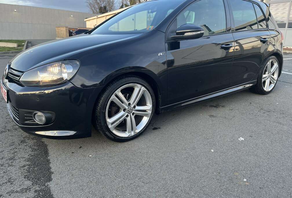 Volkswagen 1.6 tdi R-LINE