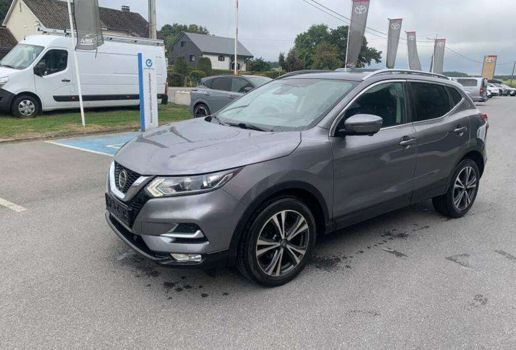 Nissan 1.3 DIG-T N-CONNECTA + PACK D