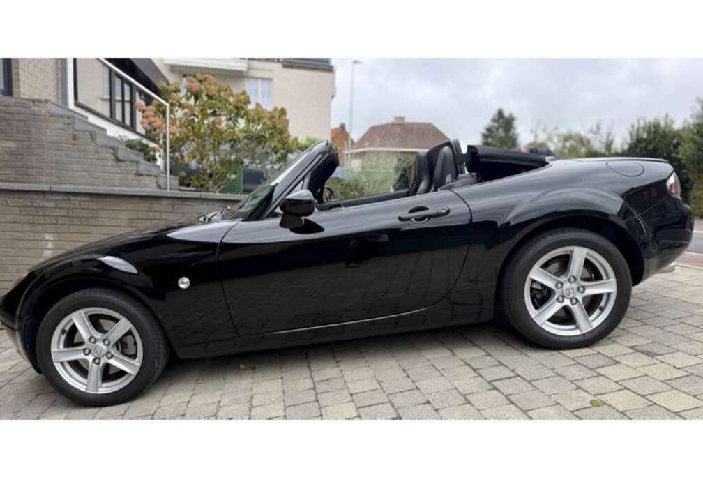 Mazda MX-5 1.8i 16v Active