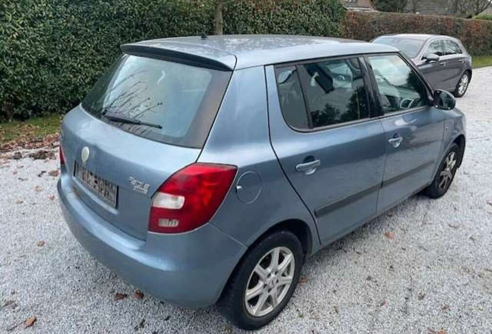 Skoda Fabia 2.0 Sedan Style Edition