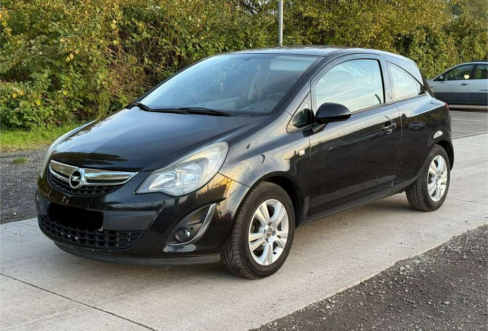 Opel Corsa 1.2i Full Carnet