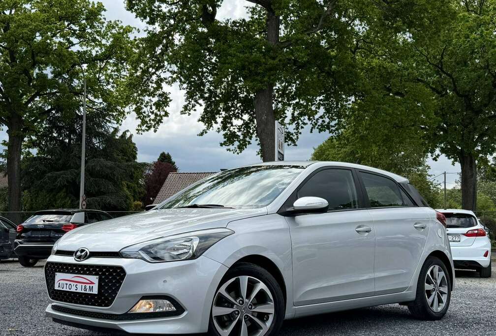 Hyundai 1.2i Benzine 2016 Airco CruiseC. Lijnass. Garantie