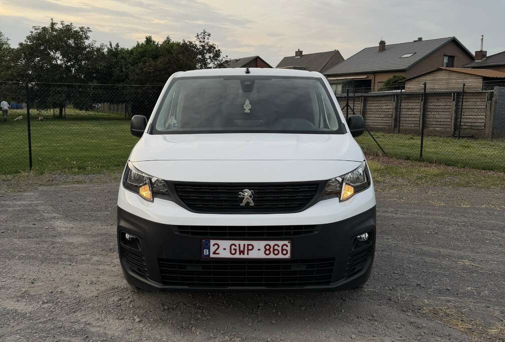 Peugeot 1.5 BlueHDi L1 STD Heavy Prem. S/S(EU6.2