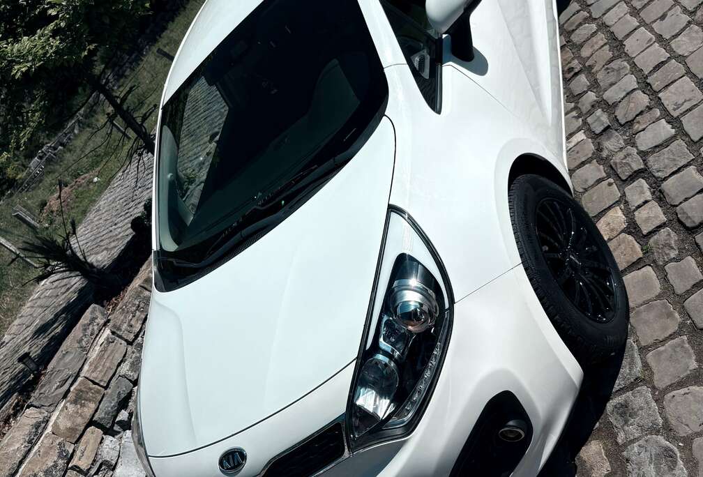 Kia 1.2 Essences  Clim  Bluetooth  New Moteur