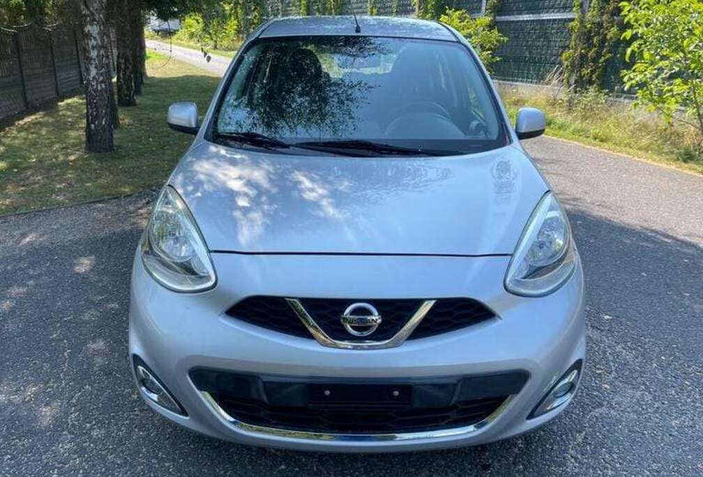 Nissan 1.0i 16v Plaza