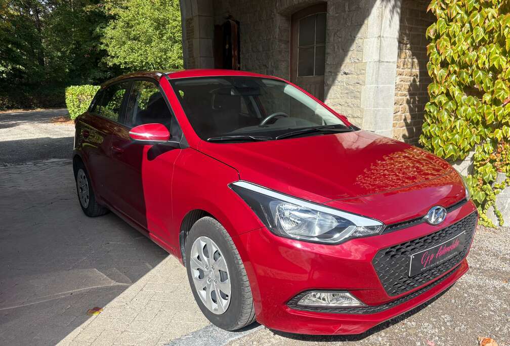 Hyundai i20 1.2i Clim,bluethooth,vc,ve.etat neuve..