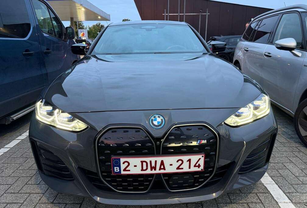 BMW Gran Coupe 83.9 kWh M50