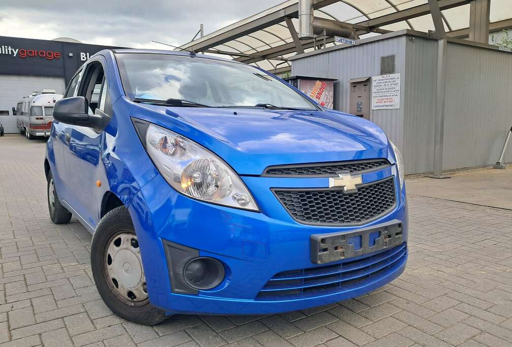 Chevrolet 1.0i LS+