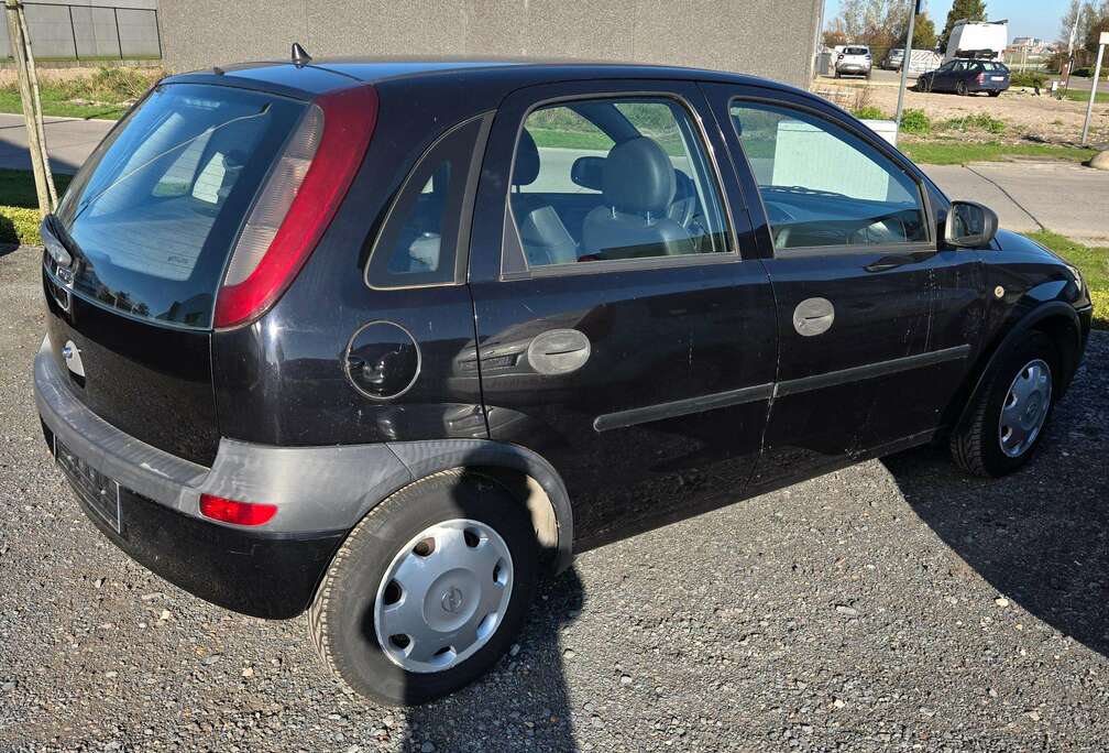 Opel Corsa 1.2 16V Elegance