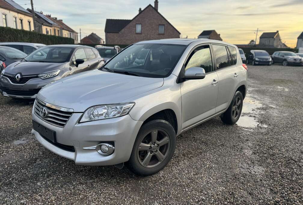 Toyota 2.2 D-4D 4x4 Black Edition DPF