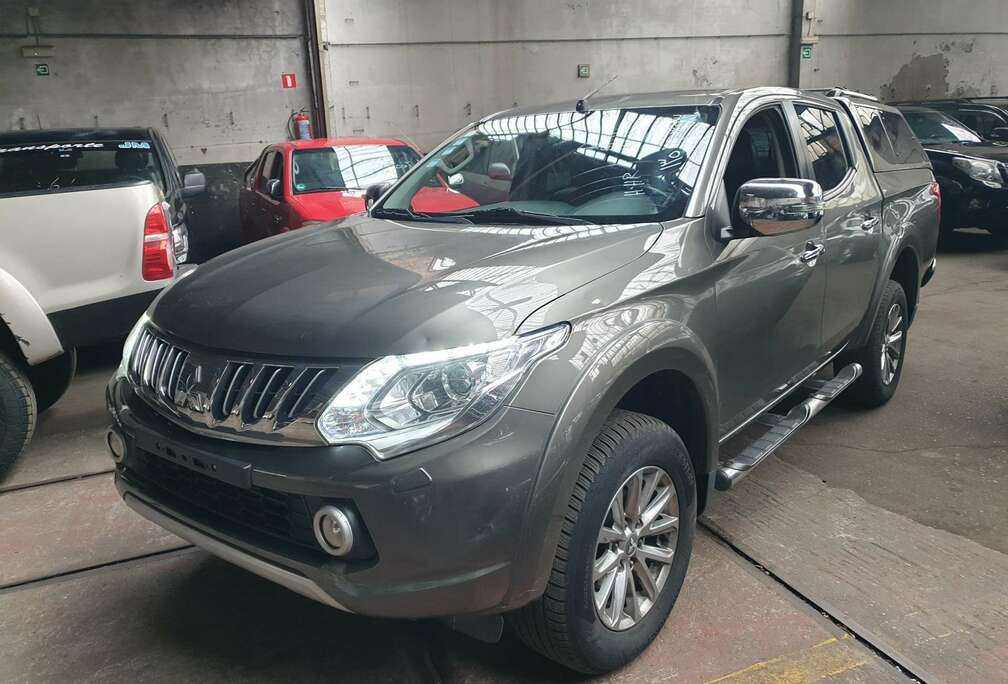 Mitsubishi 2.4 DI-D 4WD Instyle (EU6)