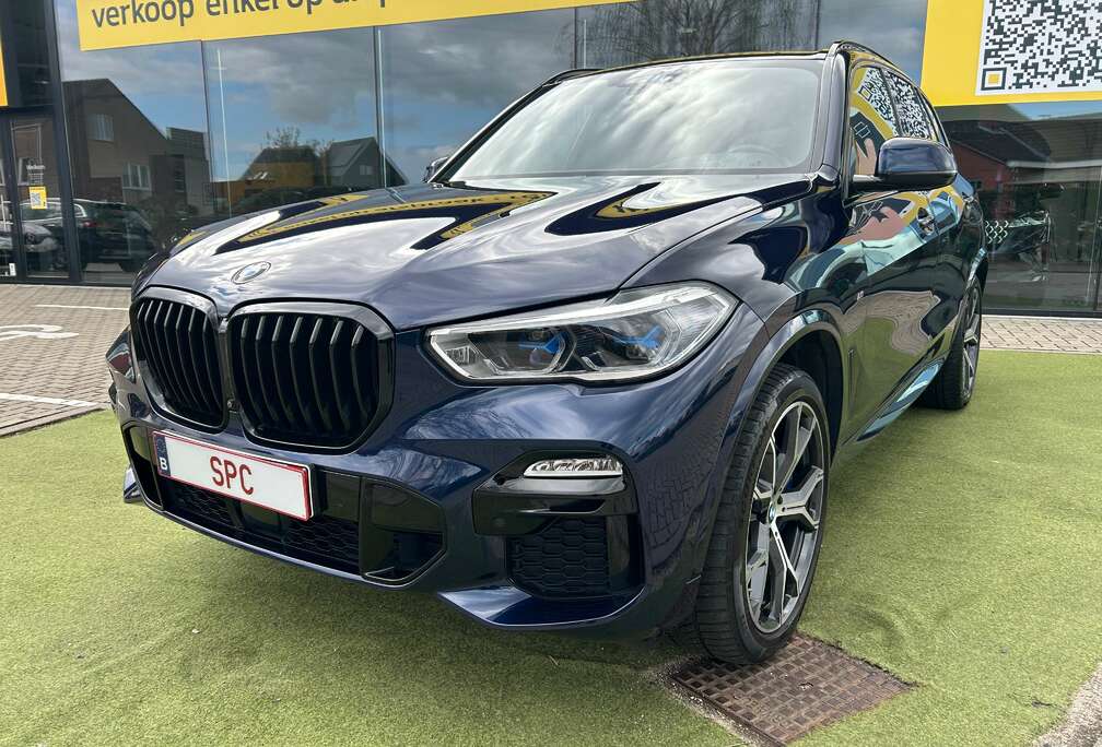 BMW X5 M50iAS