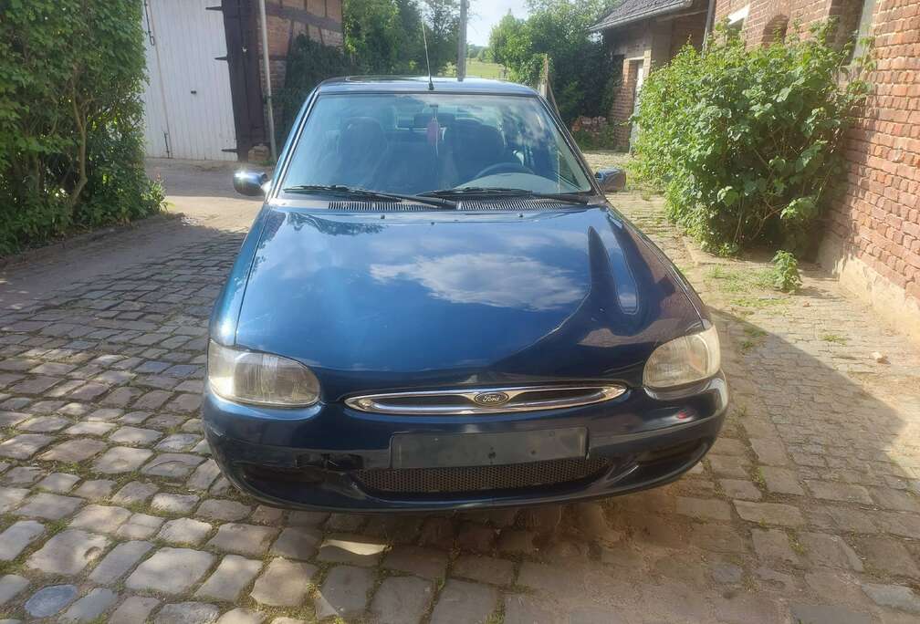 Ford 1.6i 16v Ghia CTX