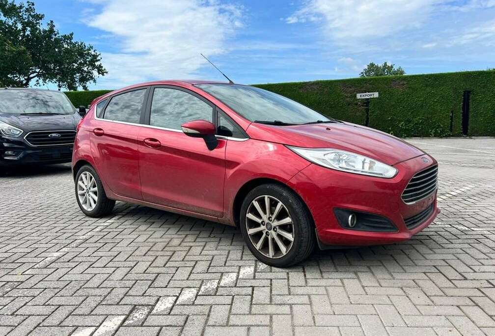 Ford Enkel voor professionele verkoop. !MOTORSCHADE!