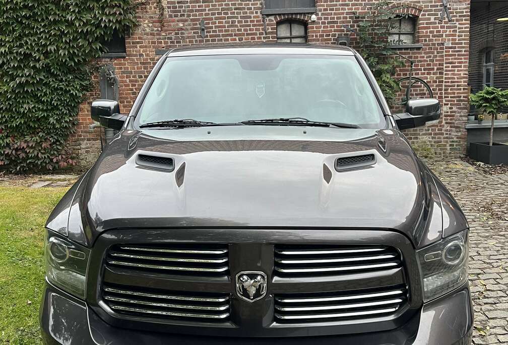 SPORT // Pneumatique // Jantes 22