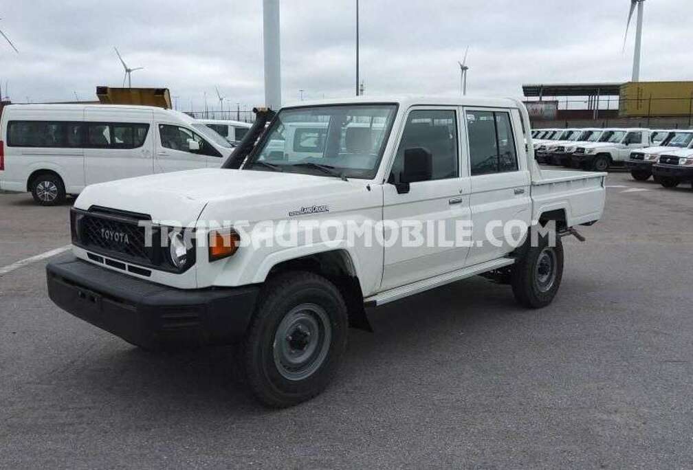 Toyota HZJ 79 Double cabin - EXPORT OUT EU TROPICAL VERSI