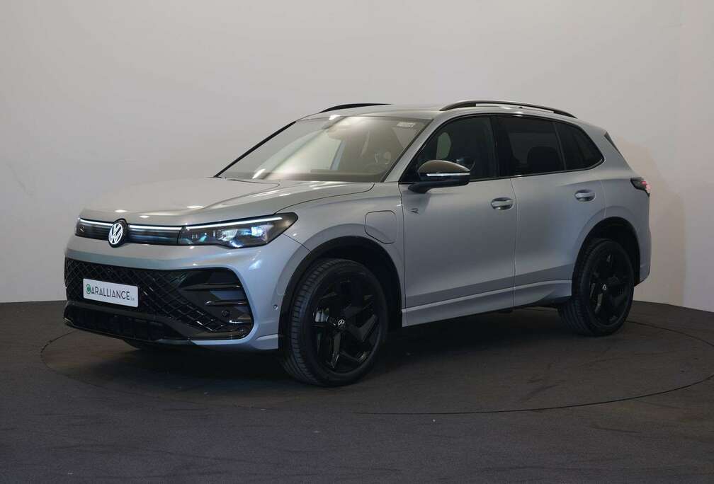 Volkswagen R-Line 1.5 eHybrid PHEVPanoBlackStyleLED+ATREasyOpen