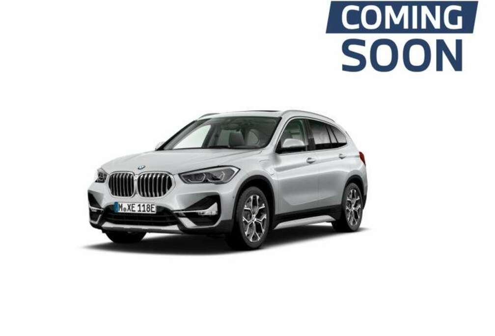 BMW xDrive25e X-Line - PANO - HUD - H&K - CAMERA