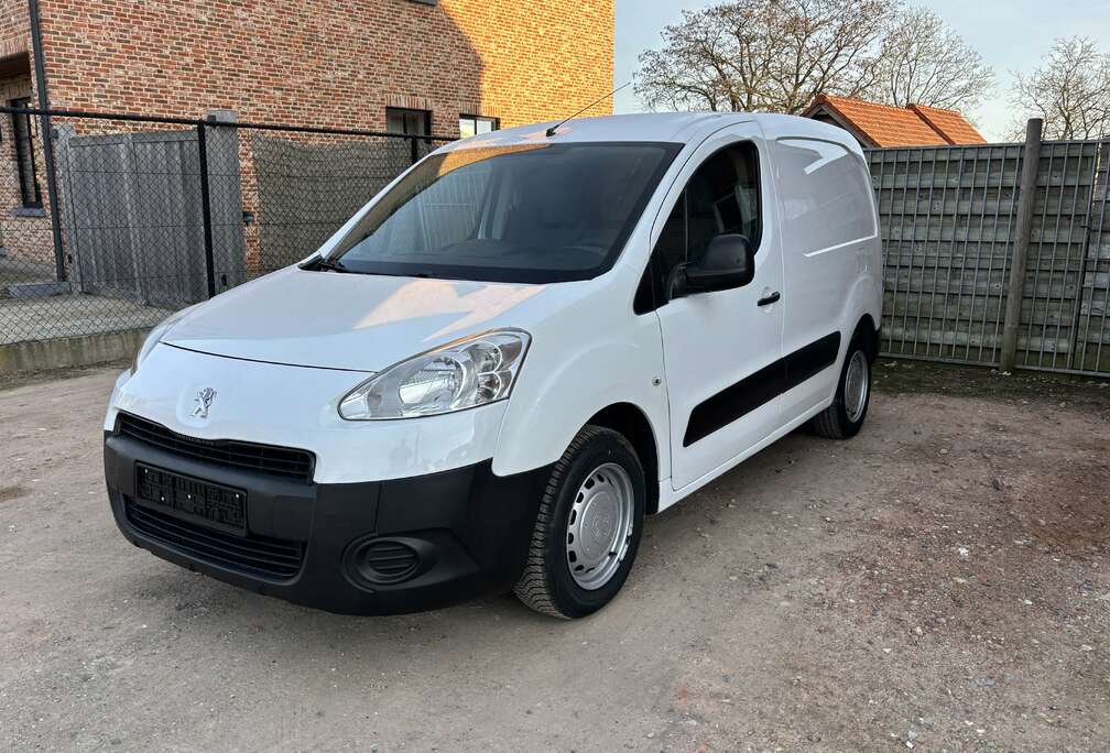 Peugeot 1.6 HDi 90 L1 FAP Komfort