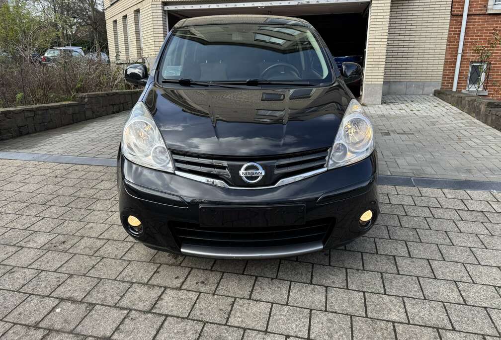 Nissan 1.4i Acenta. 2011 Essence. 095000 Km 1 er Propriét