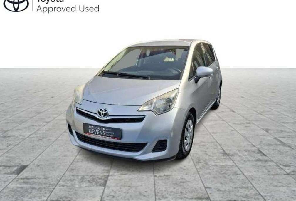 Toyota 1.3B 6MT VERSO S LUNA