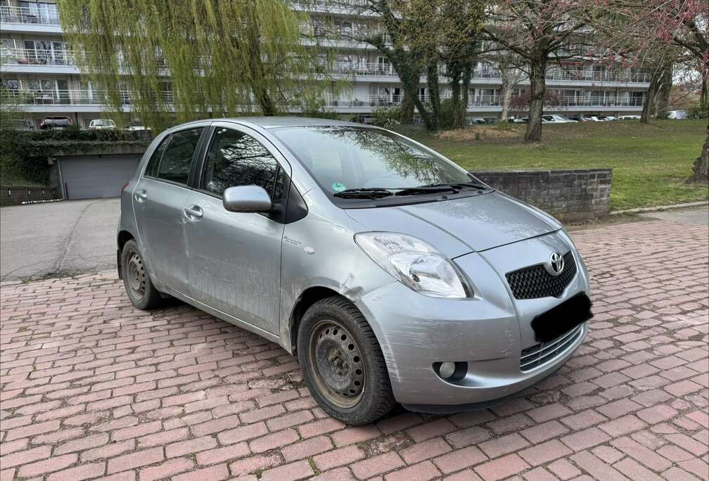 Toyota 1.3i VVT-i 16v Linea Sol