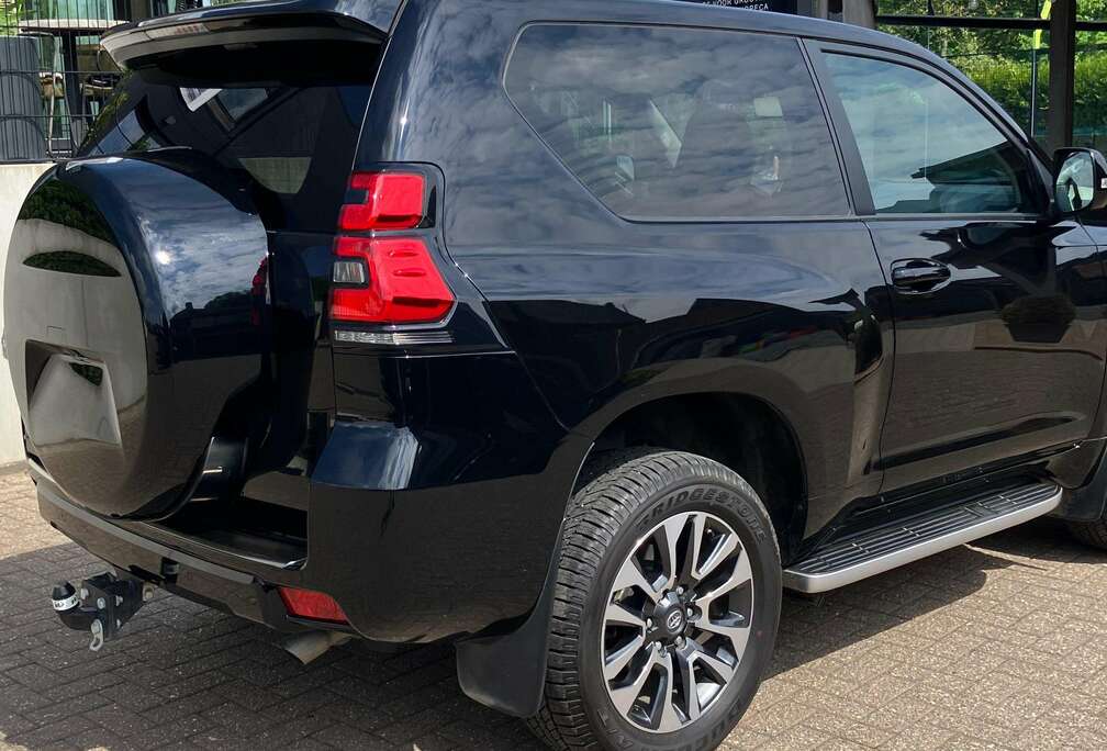 Toyota Land Cruiser 2.8 D-4D Style A/T