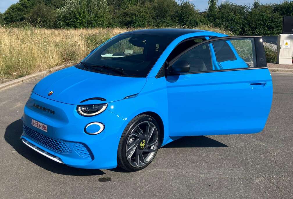 Abarth e-500 42 kWh Scorpionissima Scorpionissima