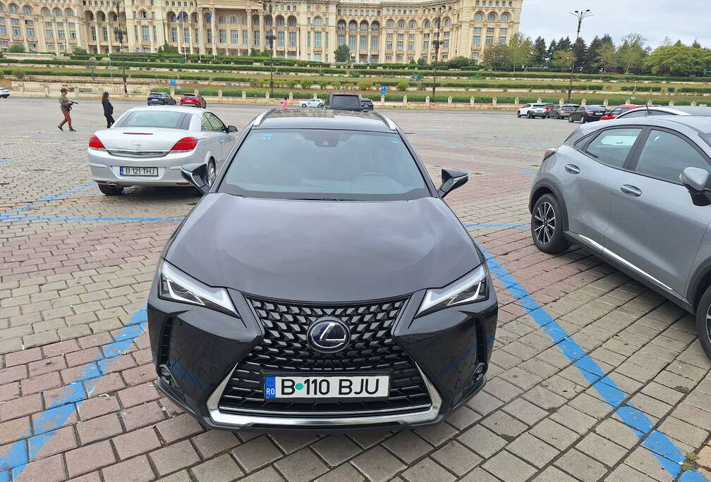 Lexus UX 250h 2.0i FWD