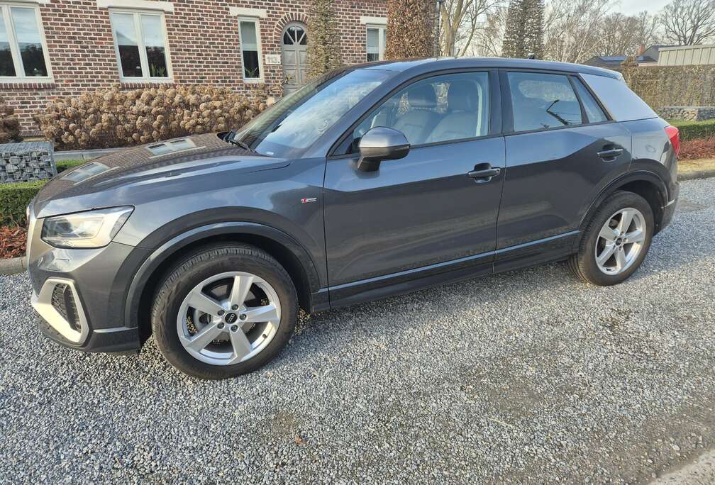 Audi Q2 35 TFSI Business Edition S line S Tronic S line