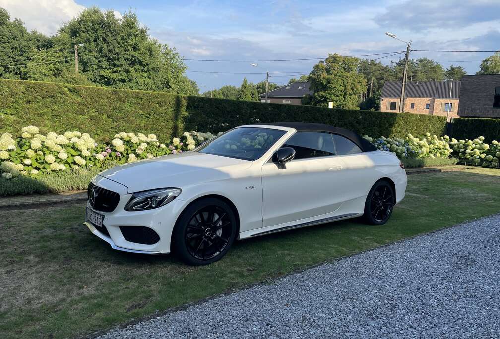 Mercedes-Benz Cabrio 4Matic 9G-TRONIC