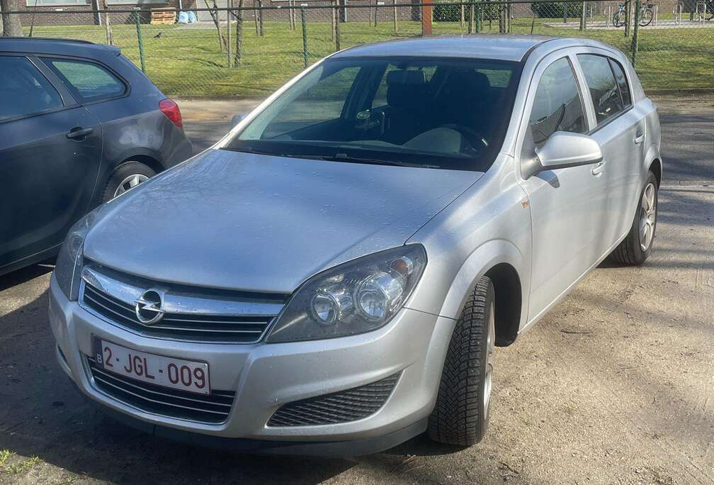 Opel Astra 1.7 CDTi Enjoy Active
