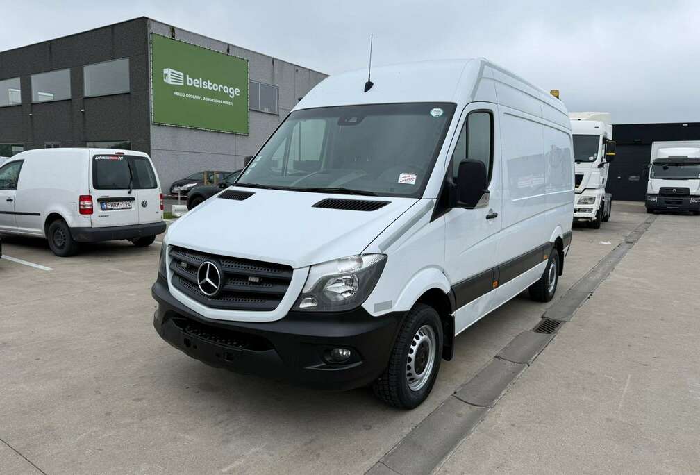 Mercedes-Benz 316 (Stock ID 13598)