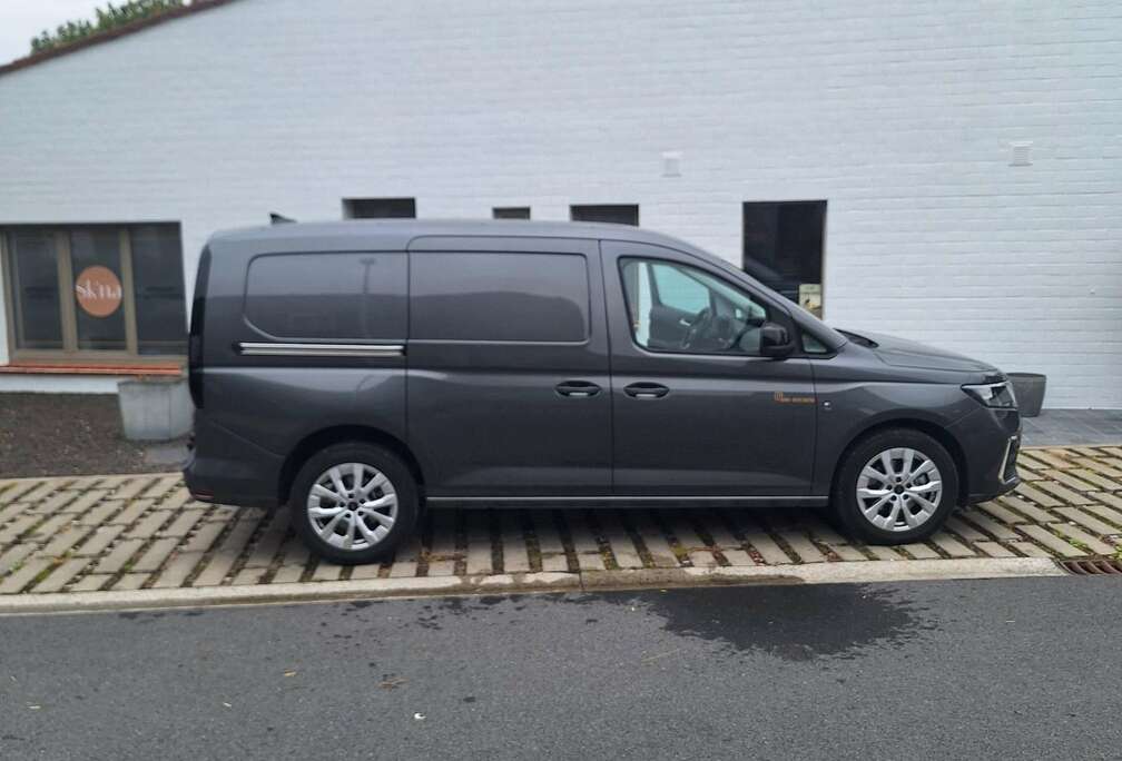 Ford Grand L2 FWD Autm. Limited