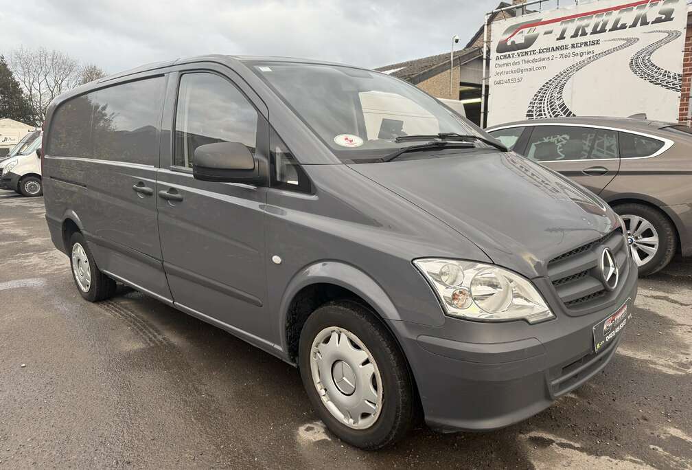 Mercedes-Benz Frigorifique long chassis