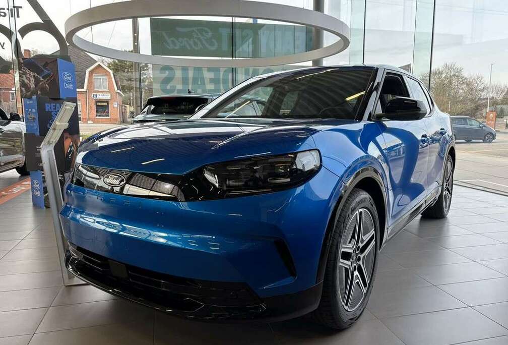 Ford 79 kWh Extended Range AWD Premium / Stock