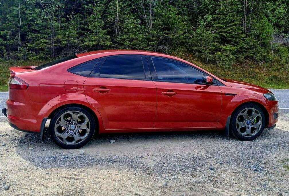 Ford Mondeo 2.0 TDCi Titanium Blue DPF