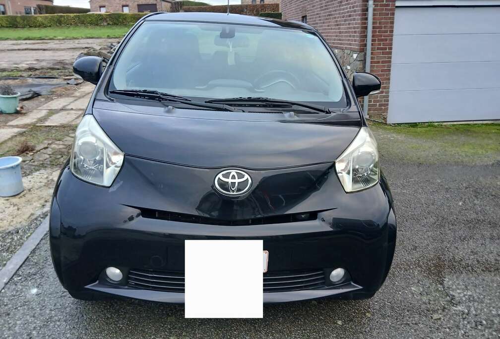 Toyota IQ 1.0