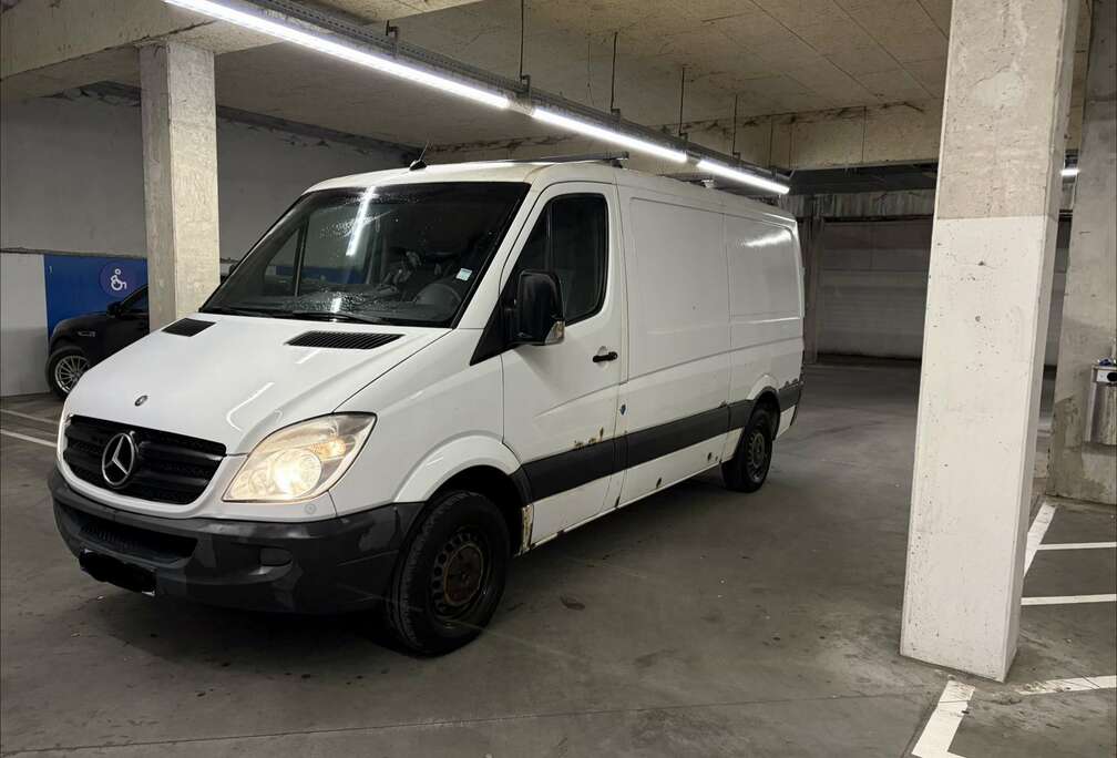 Mercedes-Benz 211cdi