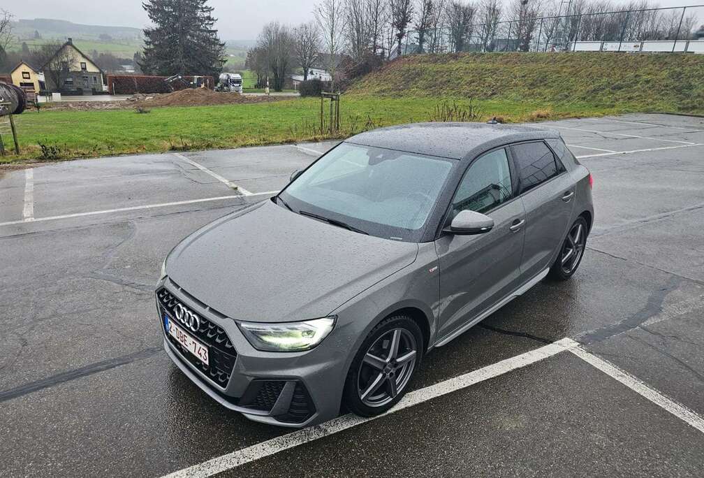 Audi A1 Sportback 30 TFSI S line