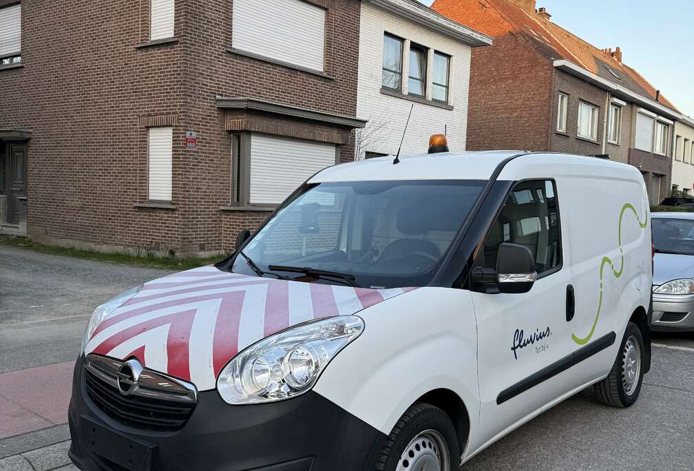 Opel 1.4i Benzine / Cng / Airco / Alarm