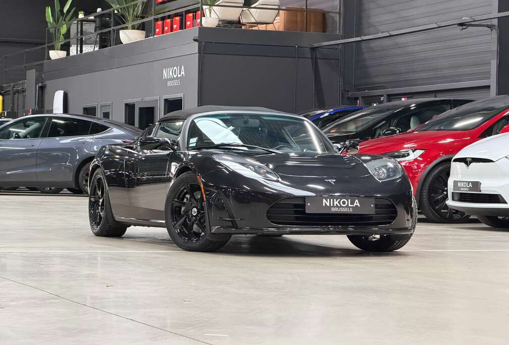 Tesla V2.5 - HEATED SEATS - 2 DIN SCREEN - SPORT