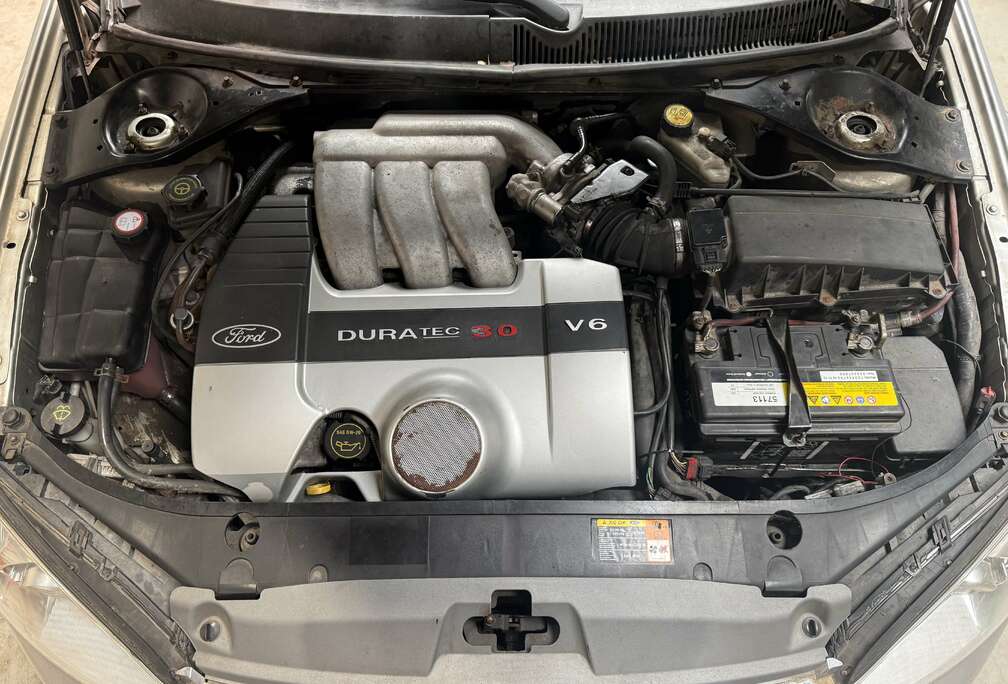 Ford 3.0i V6 24v