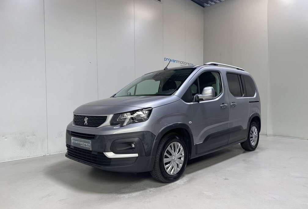 Peugeot 1.2 Benzine Man. - Airco - GPS - Topstaat! 1Ste...