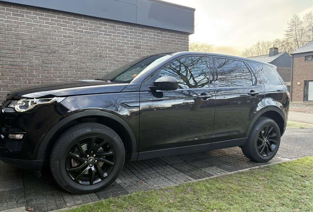 Land Rover TD4 HSE Luxury 4x4 Black Edition
